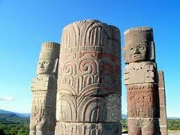 Gigantes pintados, tolteca