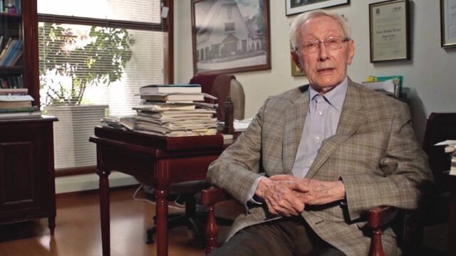 1976 (COLOMBIA): Jaime Escobar Triana, inicia los primeros seminarios relacionados con los derechos de los pacientes.