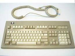 LOS PRIMEROS TECLADOS