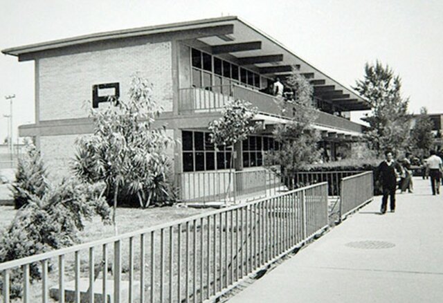 1971 Creación del Colegio de Ciencias y Humanidades en la UNAM.