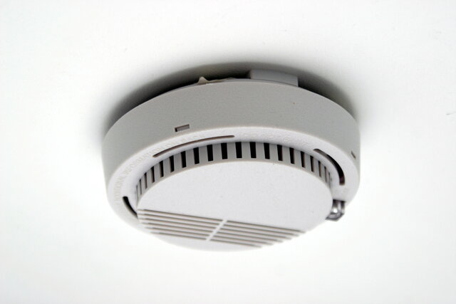 Smoke alarm & detector