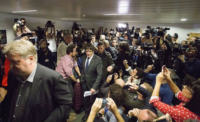 El president Puigdemont i altres consellers s'exilien.