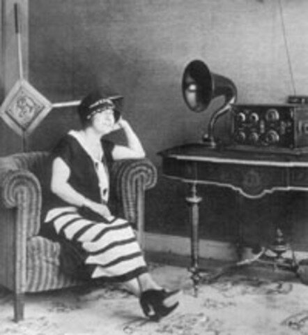 Primera transmisión de radio.
