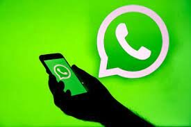 Comienzos de la mensajería instantánea en teléfonos móviles. Nace Whatsapp.