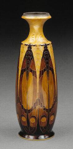 Jarrón decorado con mariposas - Eugène Feuillâtre