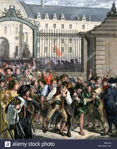 Una multitud invade el hotel Les Invalides