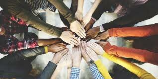 Cooperación en gran numero.