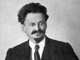 Expulsión de Trosky del partido