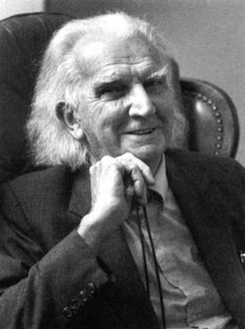 Kennet Boulding
