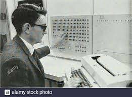 Aparece concepto de "celular"