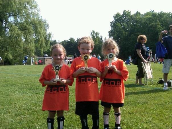 Ganè mi primer torneo de fùtbol.