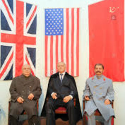 Timeline: DE LA SEGUNDA  GUERRA  MUNDIAL A LA GUERRA FRÍA (1945-1953). PRINCIPALES PAISES: ESTADOS UNIDOS, REINO UNIDO, UNIÓN DE REPÚBLICA SOCIALISTA SOVIÉTICA(URSS)