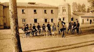 Agosto 2, 1914 se fundó el primer establecimiento en Bogotá