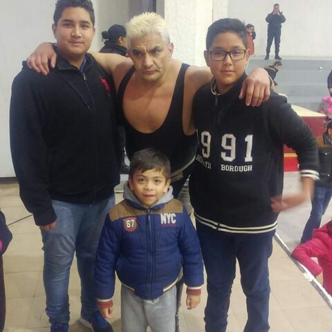 conoci a el luchador Shocker