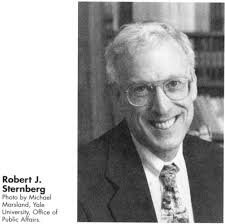 Teoría Triarquíca Robert J. Stemberg 1985