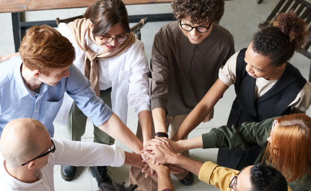 Sociedad sin exclusión de edad, sexo, condiciones