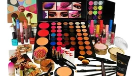 Timeline: Historia de los cosméticos( Línea del tiempo) Ortega Meléndez Diego Angel 5 AMQ Bibliografía:https://www.youtube.com/watch?v=c1KL54cahG0  27/09/21