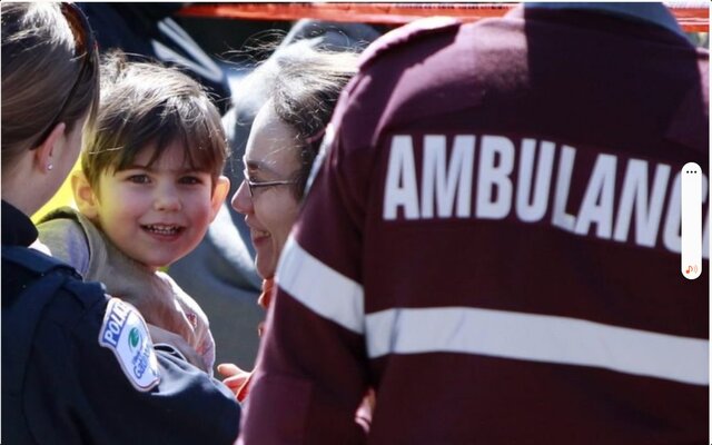 Homme déséquilibrer entre dans garderie privé