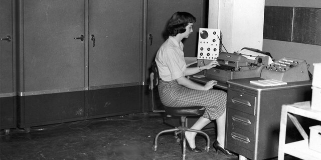 Economía globalizada y Revolución tecnológica. Internet