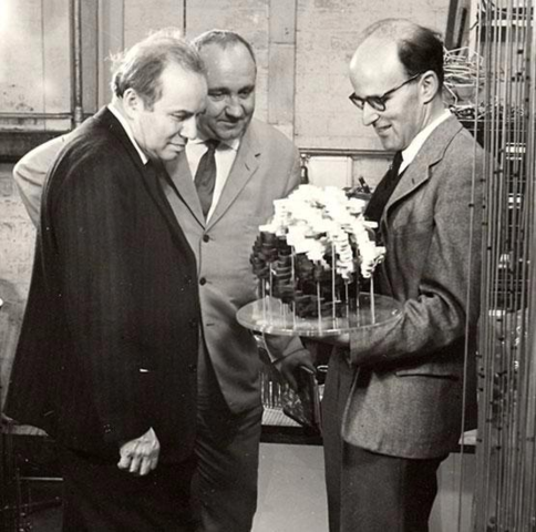 1944 - DNA- The transforming agent