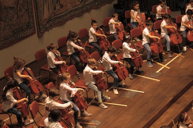 FACCIO PARTE DELLA PRIMA ORCHESTRA DI BAMBINI IN TUTTA L'EMILIA-ROMAGNA: ARCHINCLASSE