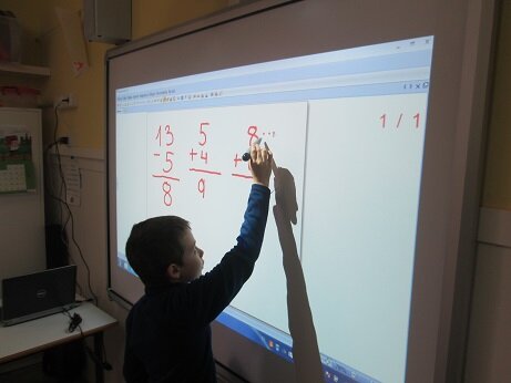 Primera Pizarra Digital