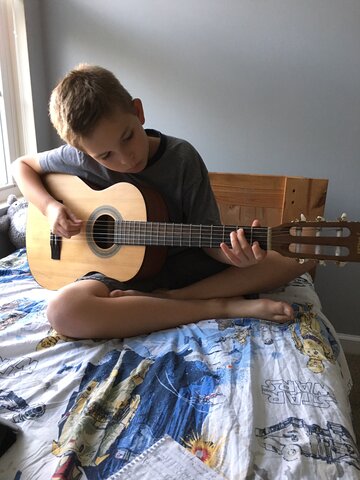 Recibí mi primera guitarra