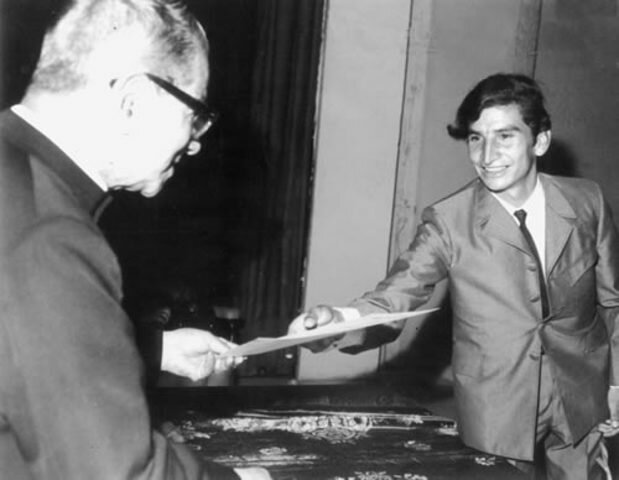 Renuncia del Padre Faria