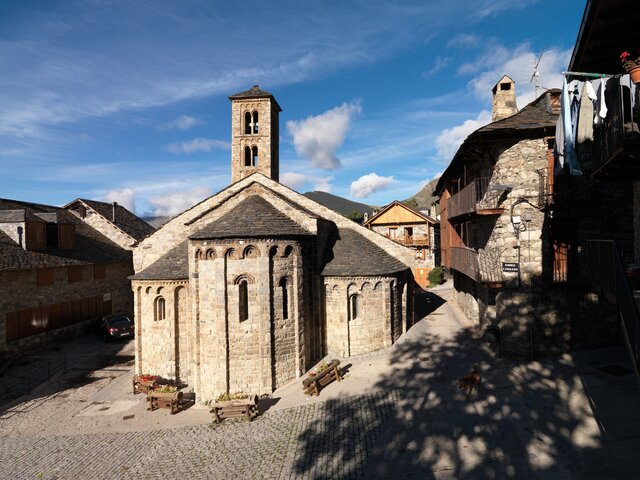 Construcció i consagrament de l'esglesia "Santa Maria de Taüll"