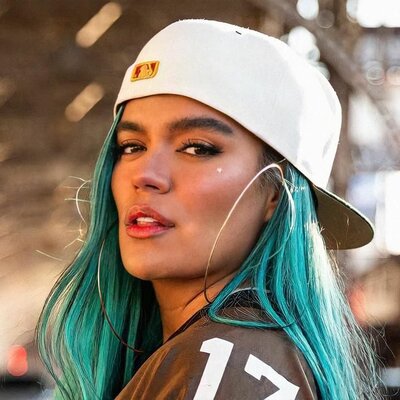 Timeline: CAROLINA GIRALDO