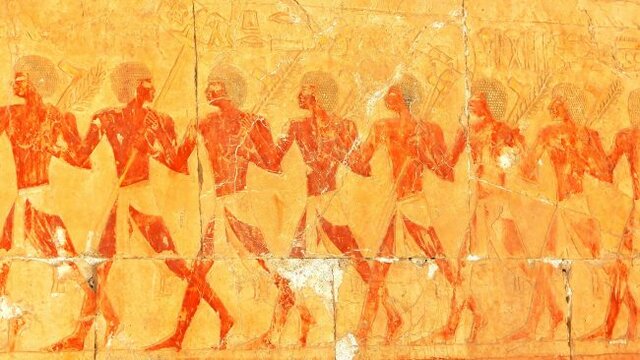 Conflictos y pérdida de poder de los faraones