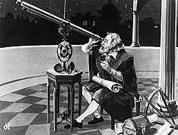 Galileo terminó su primera lente astronómica. Barroco