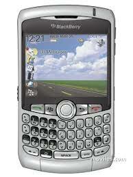 segundo movil de mi madre: BLACKBERRY 8300