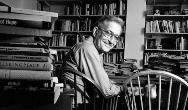 Noam Chomsky Siglo XX - Generativismo