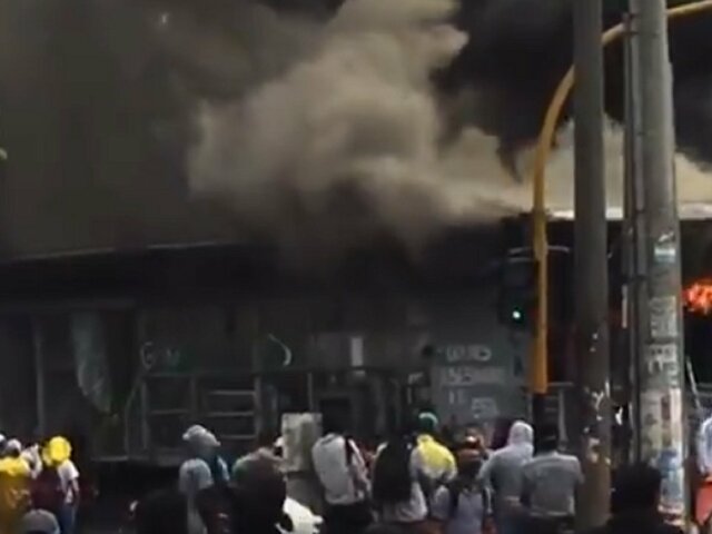 When was destroyed the Mio station of Meléndez