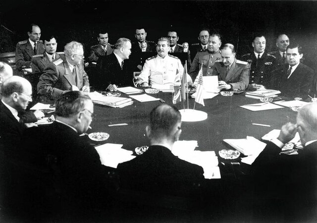 Doctrina Truman, plan Marshall,  independencia de la India.