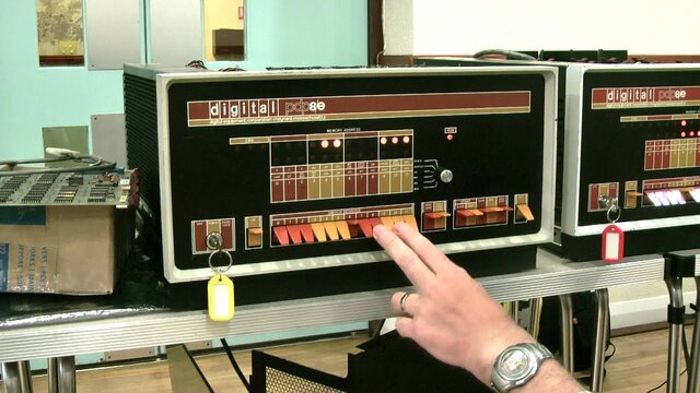 PDP-8  Primera minicomputadora