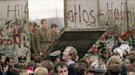 Timeline: La primera guerra fria (1945-1964)