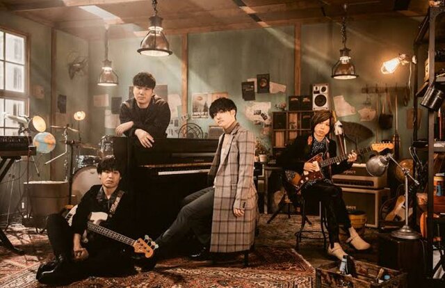 LA PRIMERA VEZ QUE ESCUCHE A MI BANDA FAVORITA