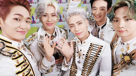 Timeline: Carrera de SHINee