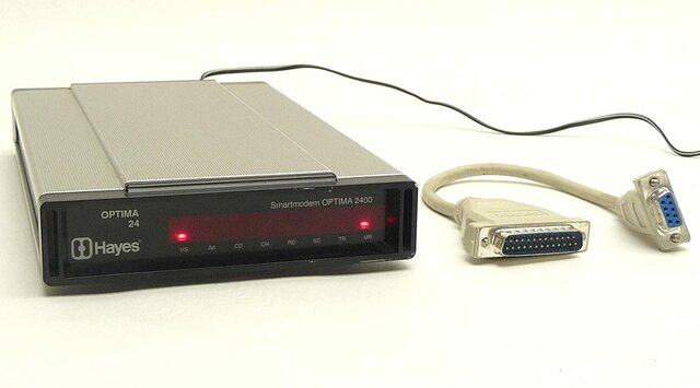 Primer módem: Hayes Smartmodem