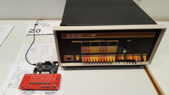 El PDP-8