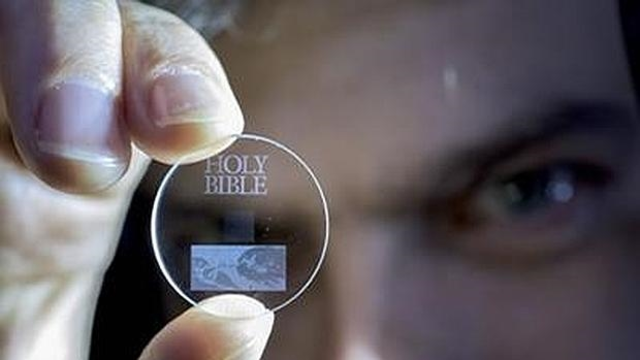 Discos duros de láminas de cuarzo