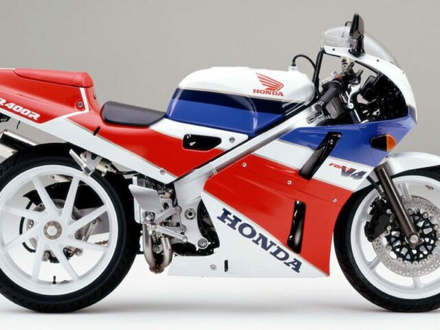 fashion bike from the year 1988 the HONDA VFR 400 R