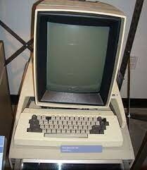 Se inventa Xerox Alto