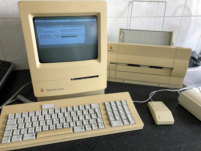 Apple Macintosh Classic - M0420