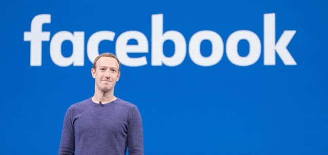 Marc Zuckerberg desarrolla Facebook