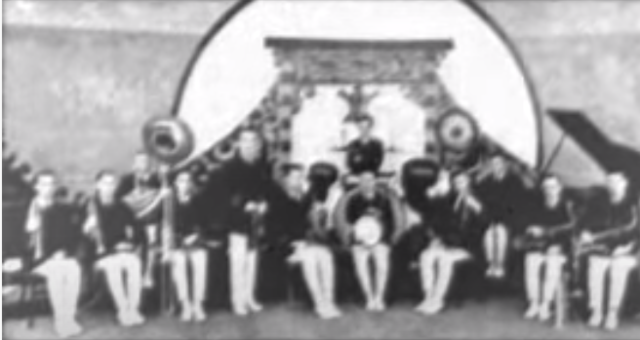 Five foot two, eyes of blue