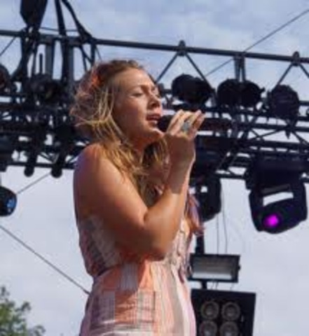Colbie Caillat avec John Mayer sur son tour