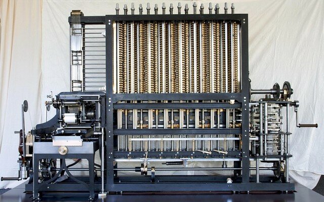 Máquina diferencial - Charles Babbage